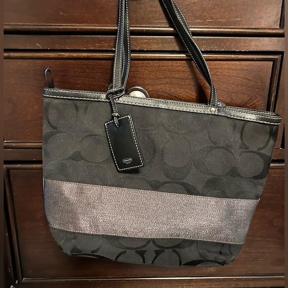 Coach black signature tote with metallic stripe - Picture 2 of 6